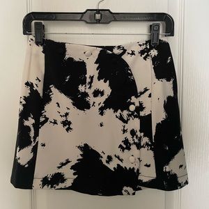 URBAN OUTFITTERS ABSTRACT PRINT MINI SKIRT